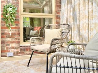 Cherry Blossom Cottage - 3