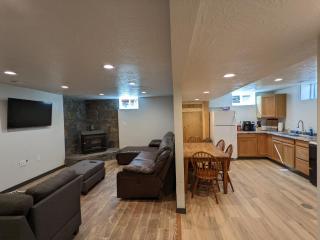 Canyon Coze - Ski, Board, Sled, Bike, Hike - Ogden - 9