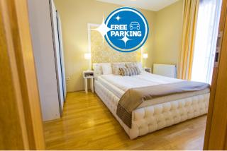 Colours Apartments Superior with FREE Parking - Budapest - 0