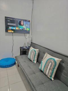 Serenity Acqua Inn Beside Enchanted Kingdom - Santa Rosa - 1