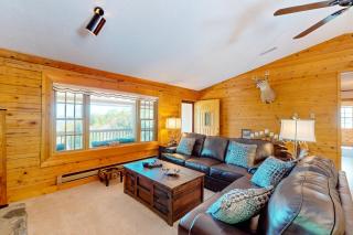 Blue Spruce Retreat - Waynesville - 4
