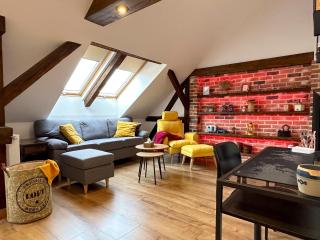 MAJA Premium Loft Apartment in historical city center - Komárno - 9