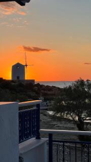 Stelios' Beachfront Retreat - Parikia - 0