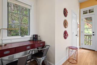 Mtn Views Hot Tub Close to Asheville - 1