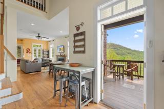 Mtn Views Hot Tub Close to Asheville - 6