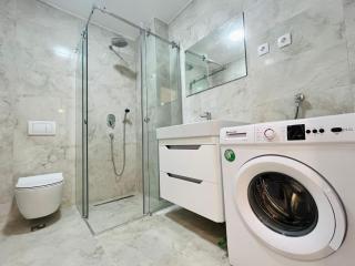 Rafailovici Beachfront Apartment - Budva - 7