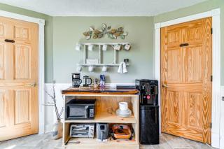 Cozy Conesus Vacation Rental Near Wineries and Lake! - Conesus - 3