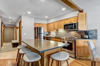 Sawmill Creek Condo 314 by Great Western Lodging - 6