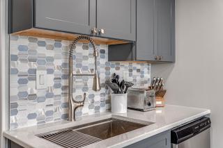 Newly Completely Renovated Beach Condo at Sunbird Resort! Free Beach Chair and Umbrella Service! by Dolce Vita Getaways! - Panama City Beach - 1