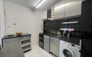 Nifty 2 bedroom flat in Goswell Rd - 2