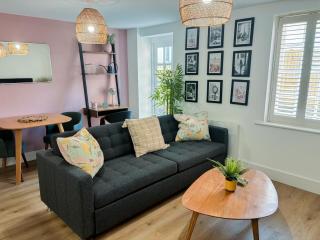 Regency Court- Free evening parking - Southampton - 8