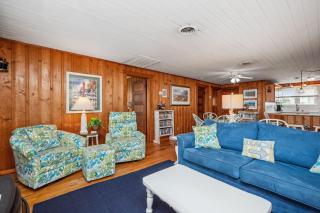 Seawards Fun by Oak Island Accommodations - Oak Island - 1