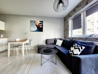 ApartStars - Powstańców #32 with terrace - Rzeszów - 9