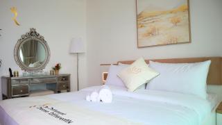 1BR Velvet Gate -Chic City View Apartment in Al Reem - 2