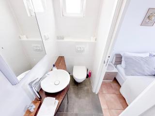 Apartments Antonio - Tisno - 1