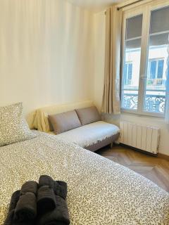 artist flat 450m to Mont Martre - 3