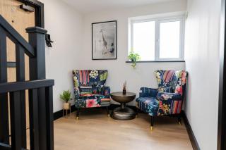 The Berriman Collection Stylish Apartment Sleeps 3 - 2