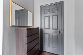 3 bedroom with laundry and parking at Windsor - 1