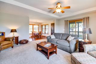 Serene Yellowstone Country Retreat with Deck and Views - Cody - 5