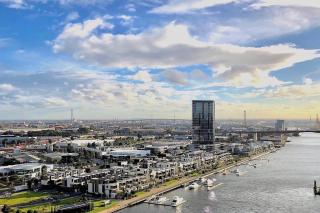 Brilliant Victoria Harbour Waterfront - Melbourne - 4