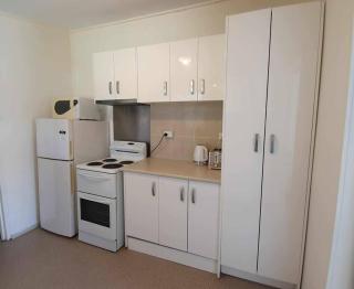 Cute Cottage - Blackall - 9