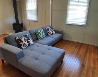Cute Cottage - Blackall - 8