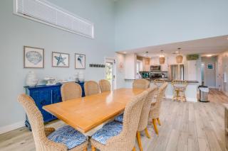 Golf Cart included, 3 houses from the beach with private heated pool & spa - Holmes Beach - 2