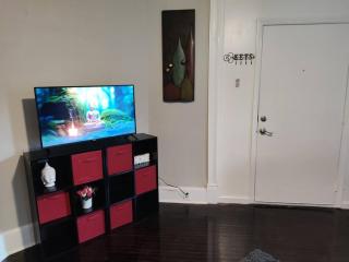 Zen Haven 1- Downtown Retreat with Queen Bed - 7