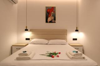 Reni Risi Deluxe Central Apartment - Sarandë - 8