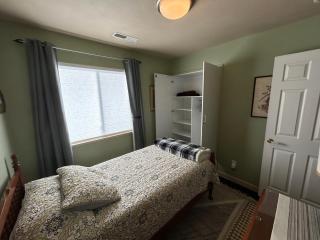 Garys Place - 2