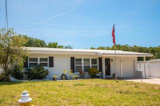 CasaHelena Poolside Paradise,Heated Pool,5min to Beach,IRB Clearwater,BBQ - 2