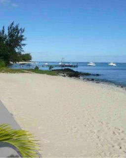 Beachfront Le Cerisier Trou Aux Biches, Mon Choisy - Grand-Baie - 8