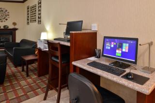 Best Western Wilsonville Inn & Suites - 2