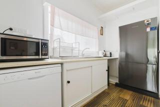 Yarraville Garden Large home with yard and parking - Yarraville - 1