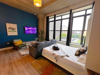 McCormick Place Studio that sleeps up to 4 guests with Optional Parking & Gym access - Chicago - 1