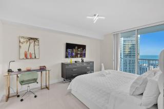 Beautiful 1 Bedroom Overlooking The Ocean and Downtown Brickell - 9