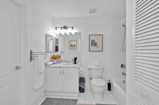 Beautiful 1 Bedroom Overlooking The Ocean and Downtown Brickell - 6