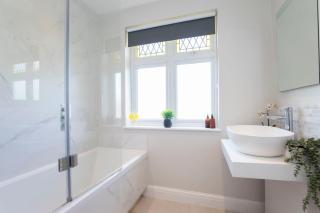 Fantastic Four Bed Two Bath Home - - 4