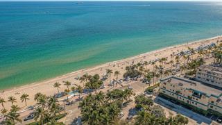 Studio by the Beach Lush Patio w BBQ Queen Bed Breakers Key Two H0MES - Fort Lauderdale - 8