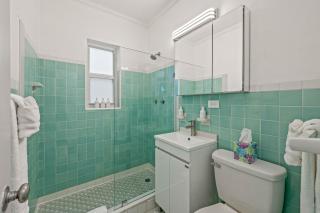 Studio by the Beach Lush Patio w BBQ Queen Bed Breakers Key Two H0MES - Fort Lauderdale - 2