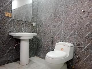 Hotel Royal Grace - Lahore - 5