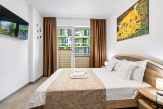 Crystal Bay - Pool & Spa Beach Resort - 8