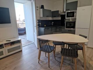 Superbe appartement rénové à neuf centre bourg - Brem-sur-Mer - 0