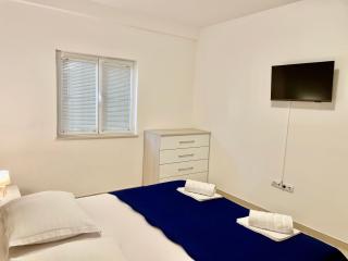 Aurelia Apartment - 3
