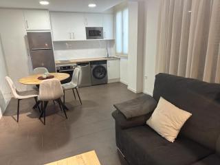 Coello31 - Apartamento céntrico y tranquilo, con piscina y parking - 1