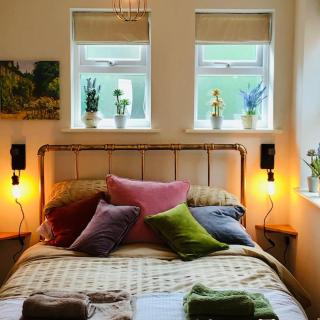 THE ART ATTIC “A Stylish boutique apartment” - Builth Wells - 9