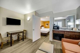 Comfort Inn Beach Boardwalk - 7