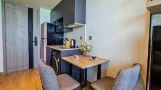 Andromeda Top floor Studio with stunning view - 8