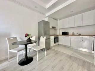 Double Studio B306 StayInn by Cosmopolis - Ştefăneştii de Jos - 7