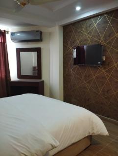 Hotel H6 - 6